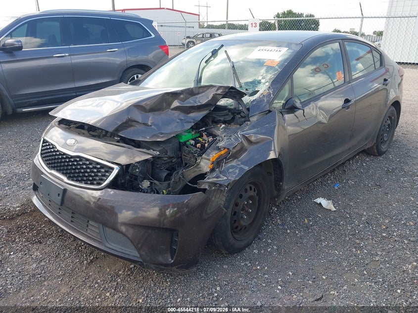 2017 KIA FORTE auction photo 2