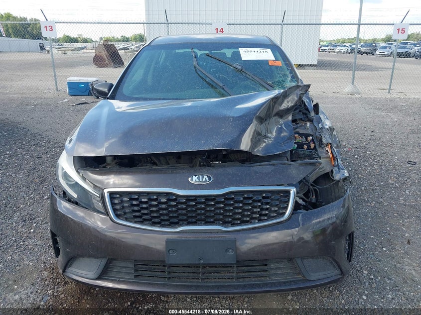 2017 KIA FORTE auction photo 6