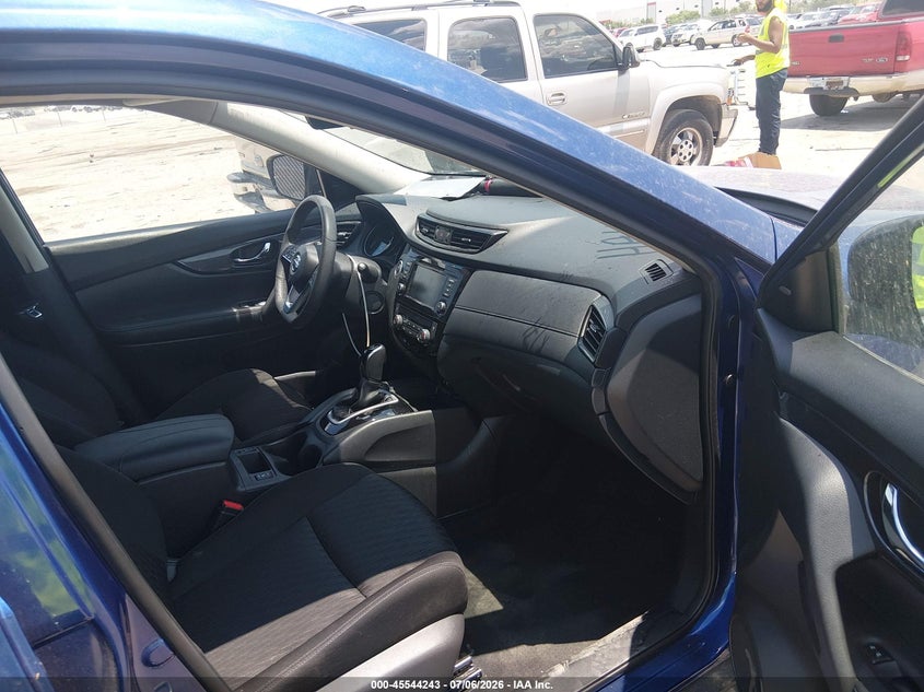 2020 NISSAN ROGUE auction photo 5