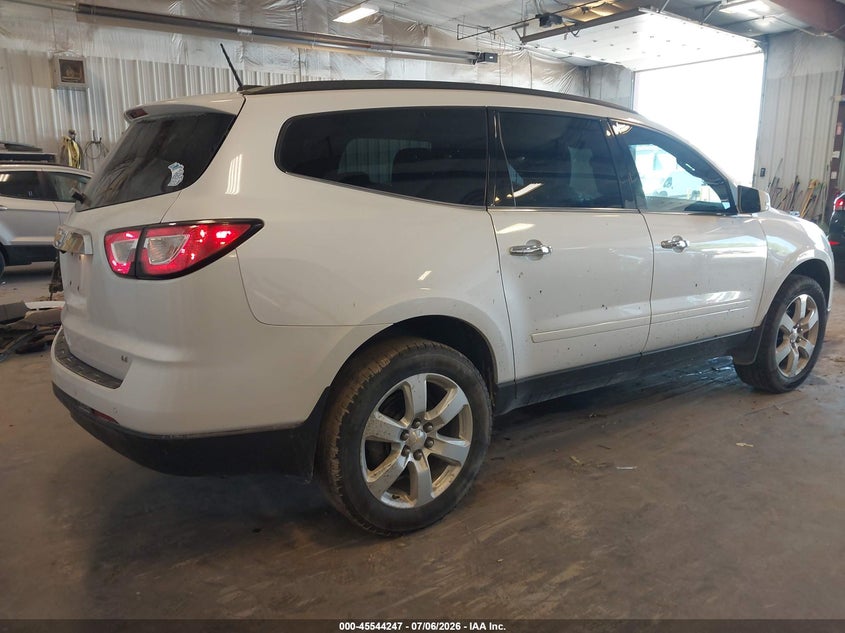 2017 CHEVROLET TRAVERSE auction photo 4