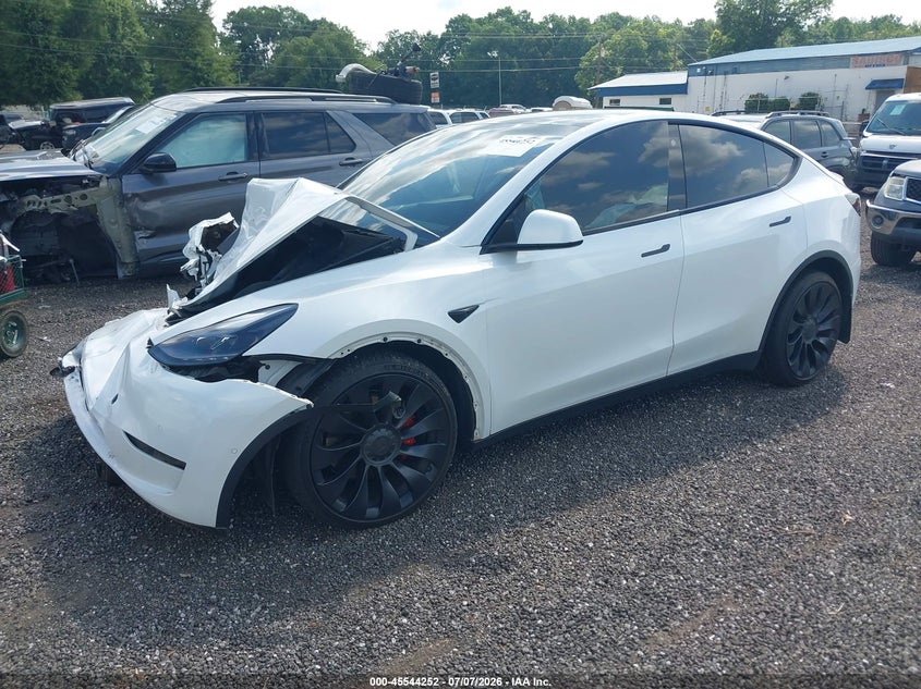 2022 Tesla Model Y, Front End, IAAI, VIN 7SAYGDEFXNF445585 — photo 2