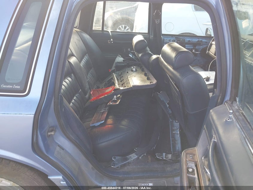 1994 LINCOLN TOWN CAR auction photo 8