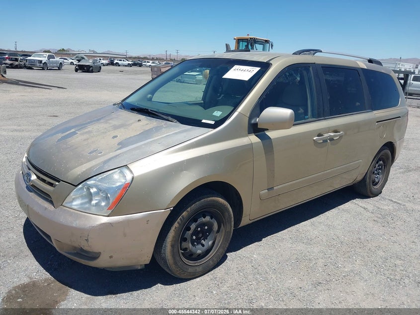 KNDMG4C34A6325422 2010 Kia Sedona Lx photo 1