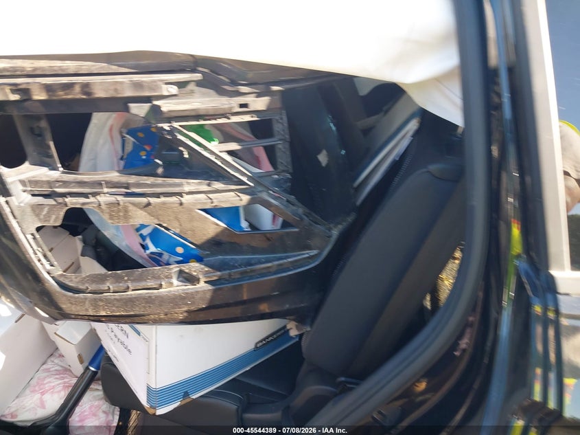 2021 VOLKSWAGEN TIGUAN auction photo 8