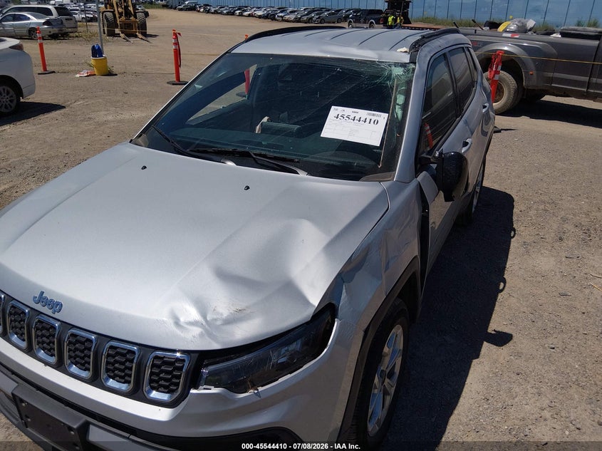 2025 Jeep Compass Latitude 4X4 VIN: 3C4NJDBN4ST504074 Lot: 45544410