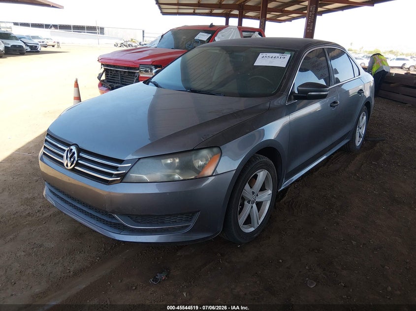 1VWBP7A31DC124785 2013 VOLKSWAGEN PASSAT 2.5L SE photo 1