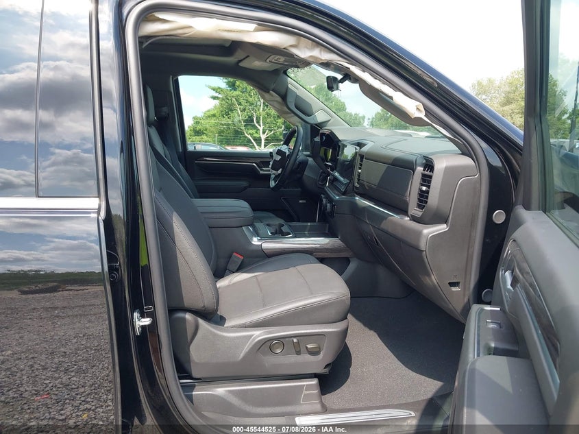 2026 CHEVROLET SILVERADO 2500 HD auction photo 5