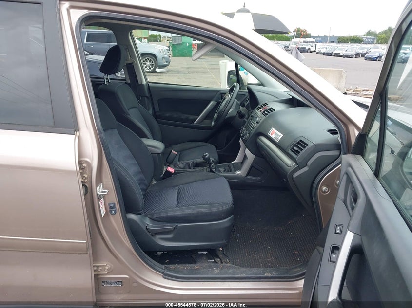 2014 SUBARU FORESTER auction photo 5