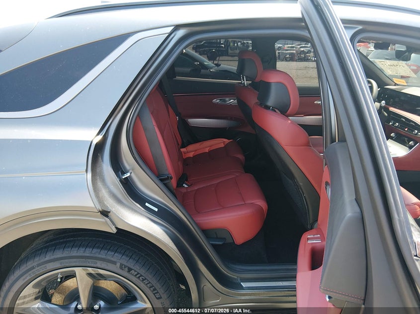 2026 GENESIS GV70 auction photo 8