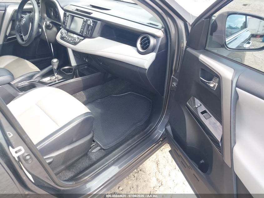 2018 TOYOTA RAV4 auction photo 5