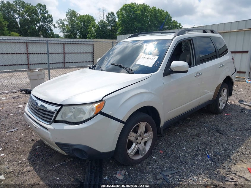 2010 SUBARU FORESTER auction photo 2