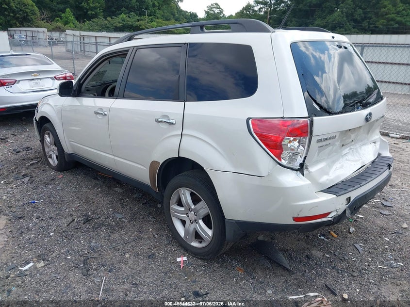 2010 SUBARU FORESTER auction photo 3