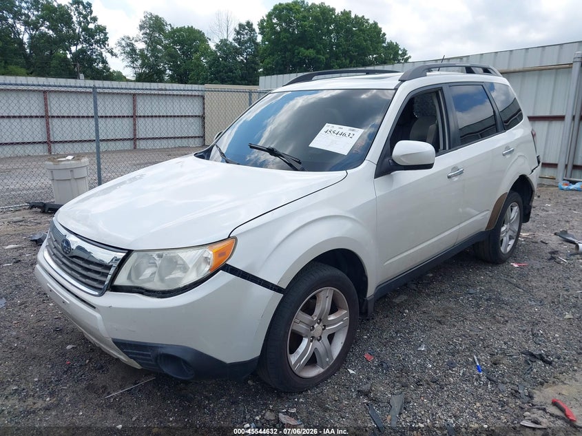 2010 SUBARU FORESTER auction photo 6