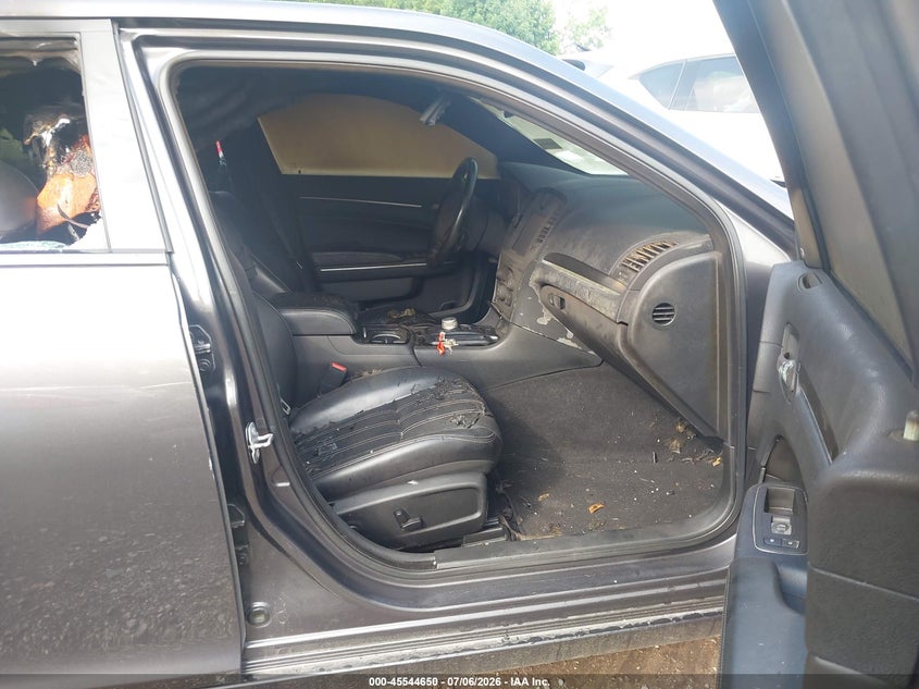 2022 CHRYSLER 300 auction photo 5