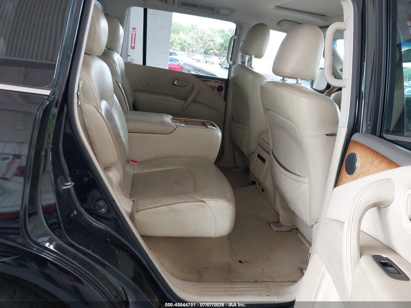 2011 INFINITI QX56 auction photo 8