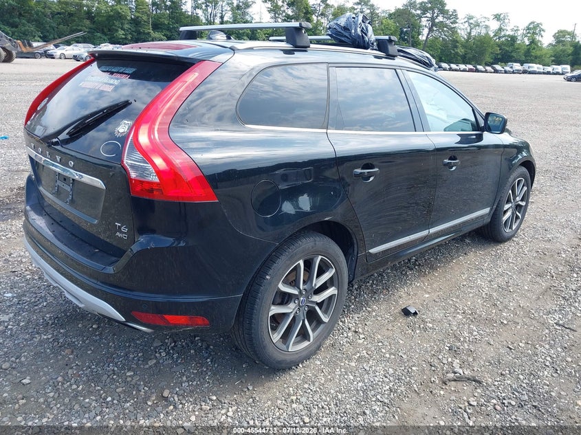 2017 VOLVO XC60 auction photo 4