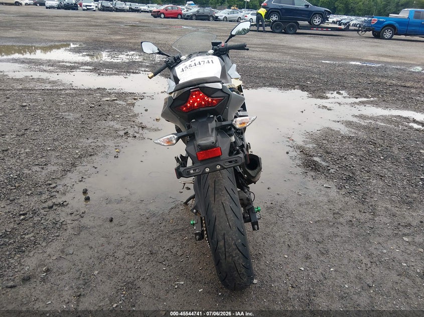 2023 Kawasaki Ex400 VIN: JKAEXKH10PDAR1913 Lot: 45544741