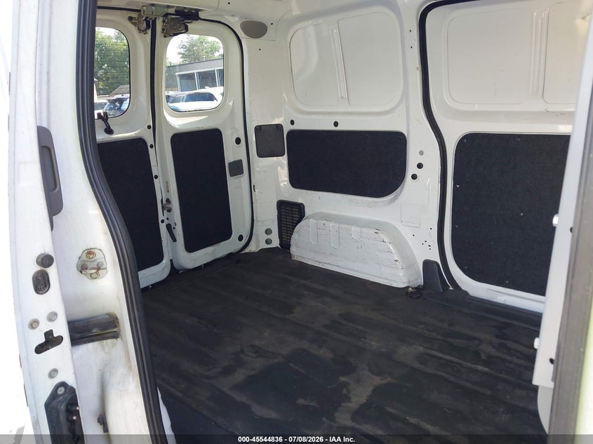 2015 CHEVROLET CITY EXPRESS auction photo 8