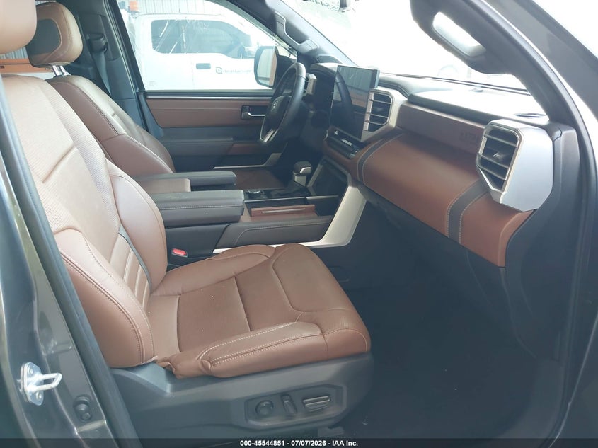2025 TOYOTA TUNDRA auction photo 5