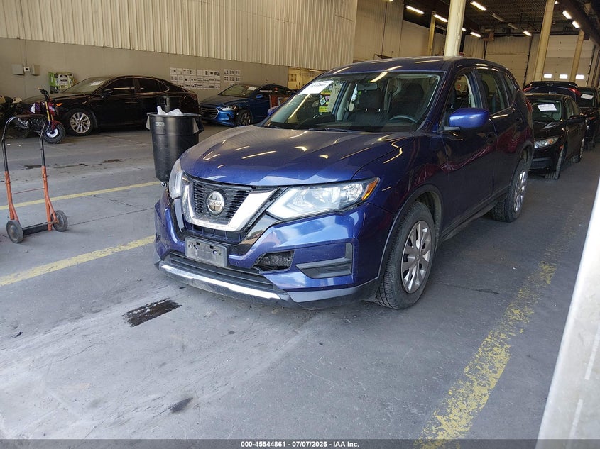 2018 NISSAN ROGUE auction photo 2