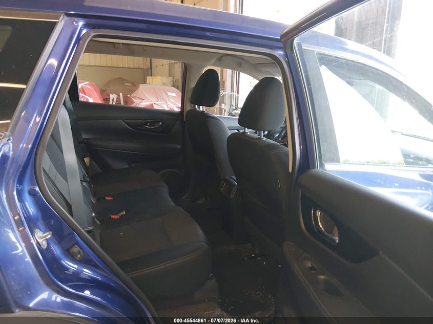 2018 NISSAN ROGUE auction photo 8