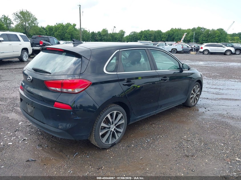 AtlanticExpress - Hyundai Elantra