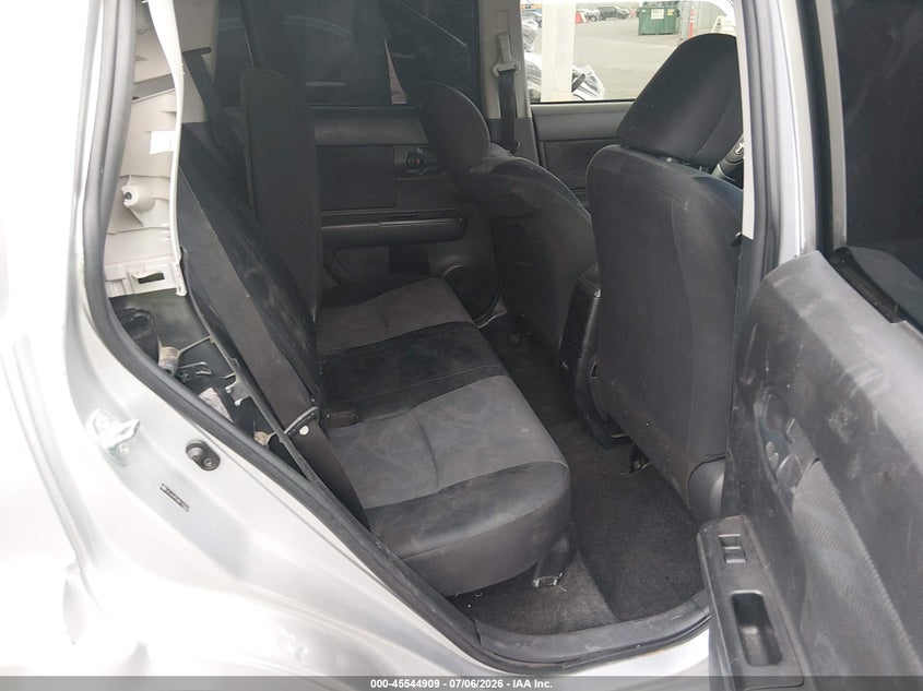 2011 SCION XB auction photo 8