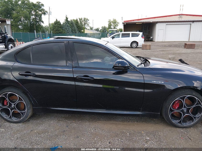 2022 Alfa Romeo Giulia Veloce Awd VIN: ZARFANBN3N7654105 Lot: 45544938