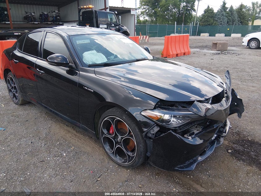 2022 ALFA ROMEO GIULIA auction photo 1