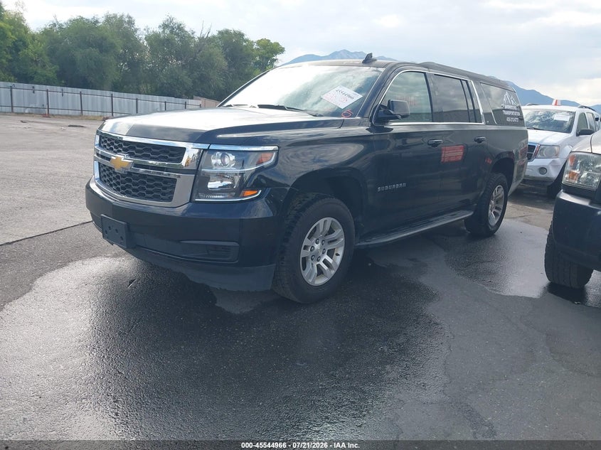 2017 CHEVROLET SUBURBAN auction photo 2