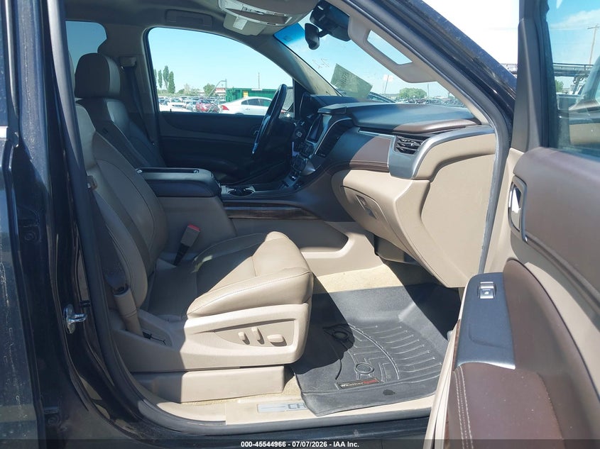 2017 CHEVROLET SUBURBAN auction photo 5