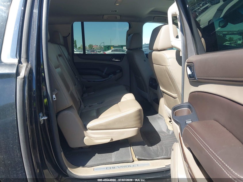 2017 CHEVROLET SUBURBAN auction photo 8