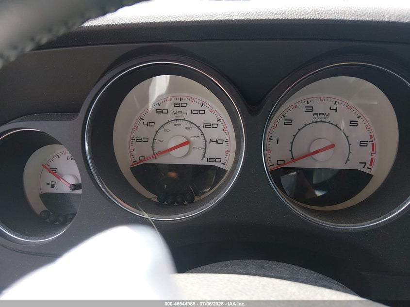 2014 DODGE CHALLENGER COUPE 5.7L V-8 VVT, 375HP