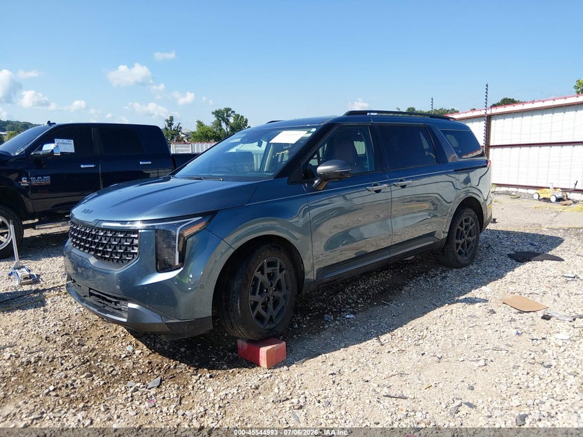 2026 KIA CARNIVAL MPV HYBRID auction photo 2