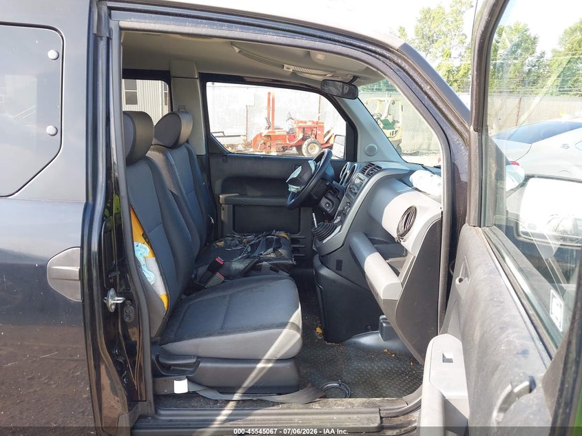 2004 HONDA ELEMENT auction photo 5