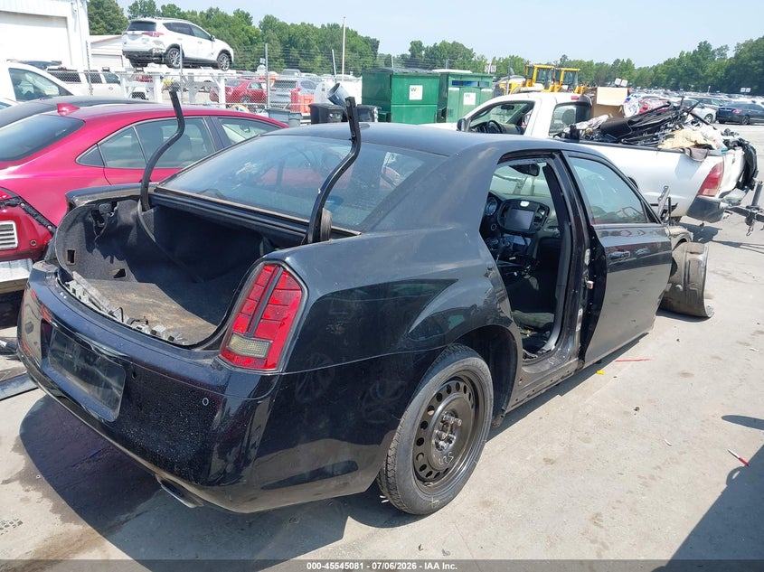 2014 CHRYSLER 300 auction photo 4