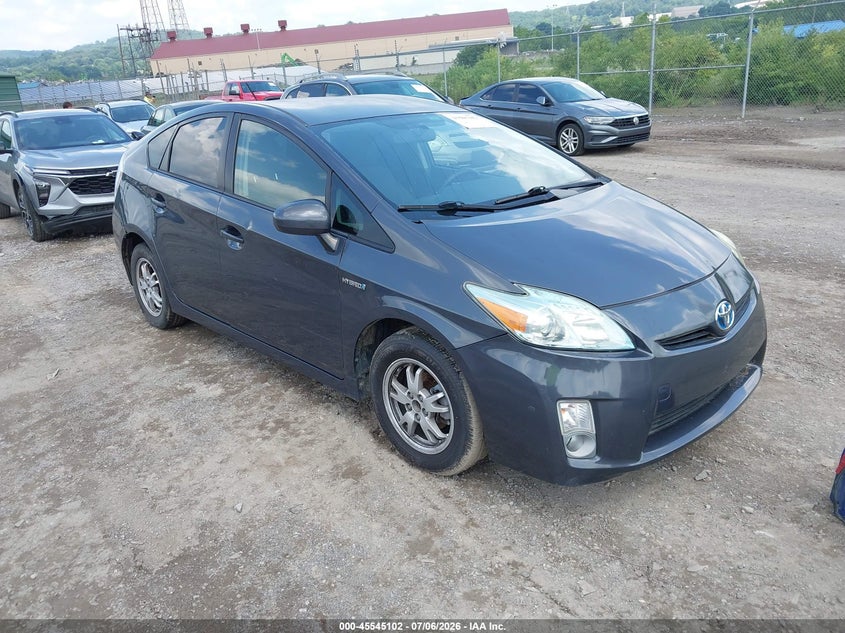 2010 TOYOTA PRIUS III