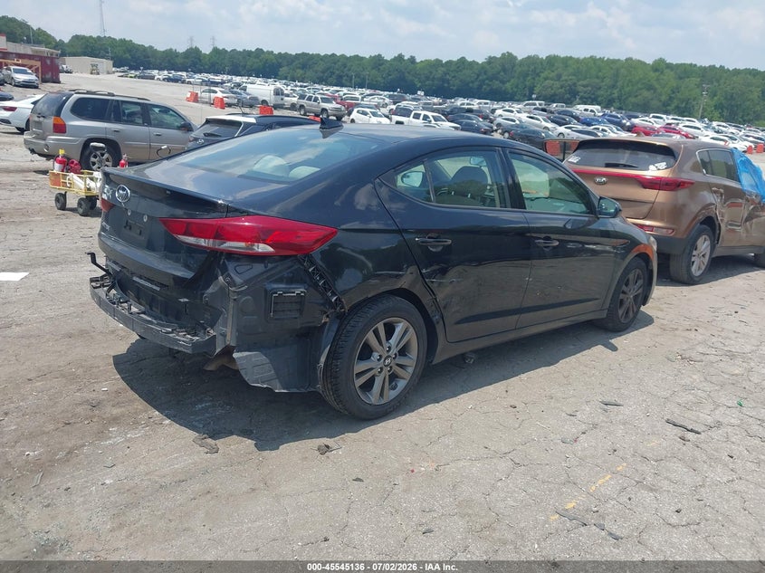 2017 HYUNDAI ELANTRA auction photo 4