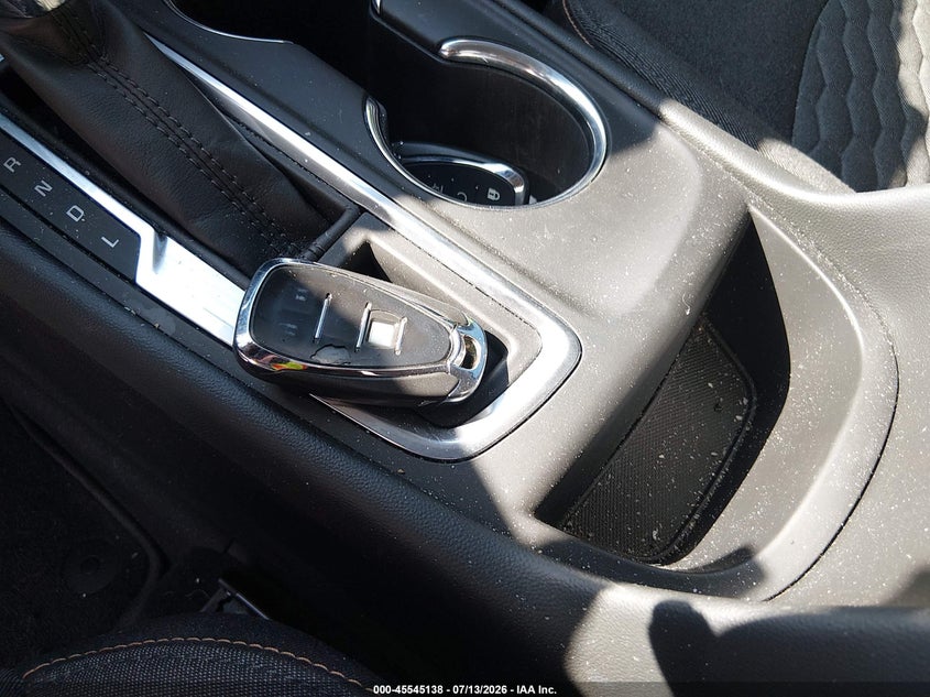 2019 CHEVROLET EQUINOX LT — Photo 11