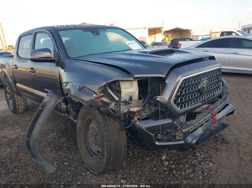 2018 TOYOTA TACOMA auction photo 6