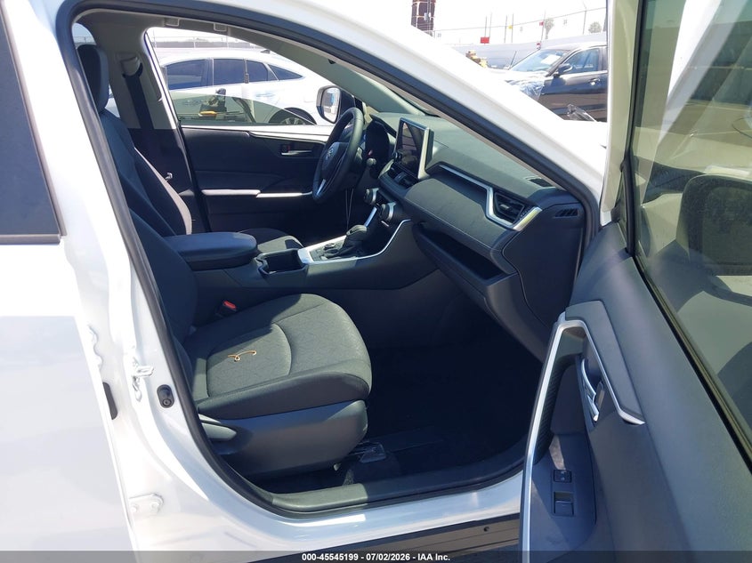 AtlanticExpress - Toyota RAV4 Hybrid