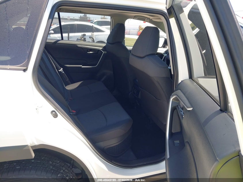 AtlanticExpress - Toyota RAV4 Hybrid