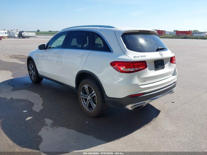 2016 MERCEDES-BENZ GLC 300 auction photo 3