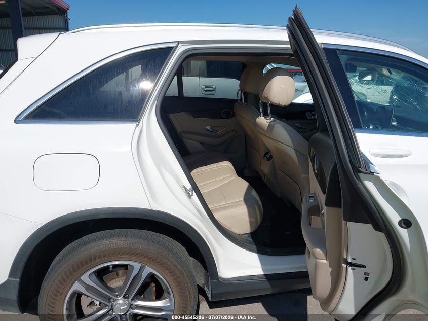2016 MERCEDES-BENZ GLC 300 auction photo 8
