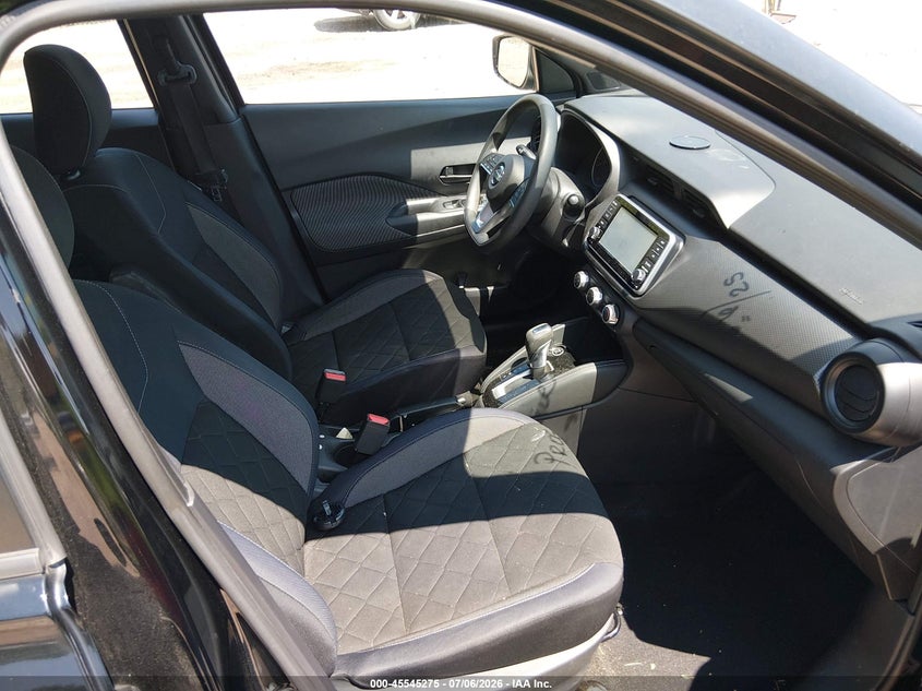 2018 NISSAN KICKS auction photo 5