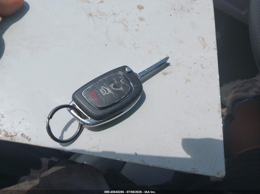 2015 HYUNDAI SONATA SEDAN 2.4L I-4 DI, DOHC, VVT, 185HP