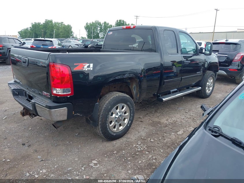 2013 GMC SIERRA 2500HD auction photo 4