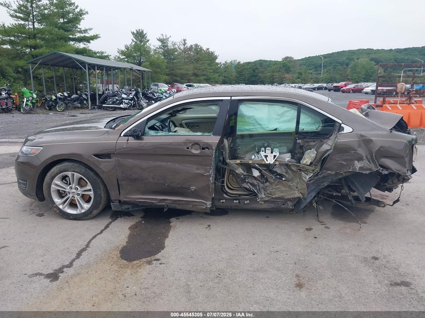 2015 FORD TAURUS auction photo 6