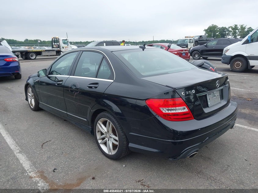 2013 MERCEDES-BENZ C 300 auction photo 3