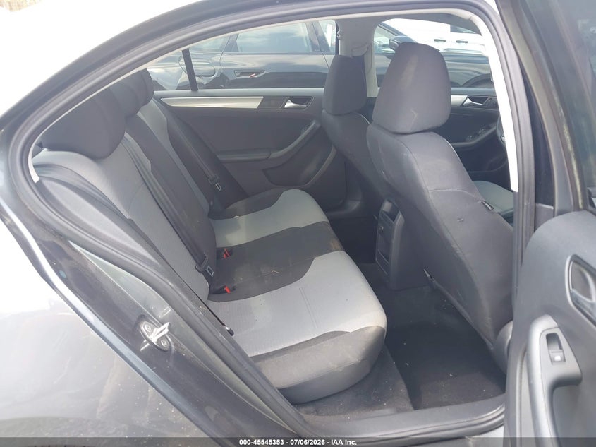 VOLKSWAGEN JETTA 2018 VIN 3VW2B7AJ2JM237216
